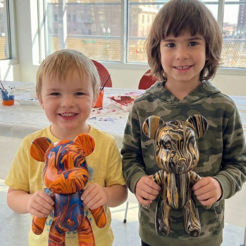 Bear in a Box - Fluid Paint Kit